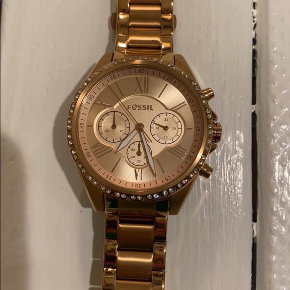 Women’s Rose Gold Fossil Watch with Crystals